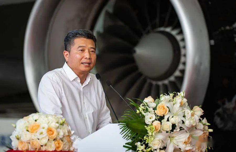 中国空军航空大学李胜，砥砺前行的空军英才，砥砺前行的空军英才——李胜，中国空军航空大学的杰出代表