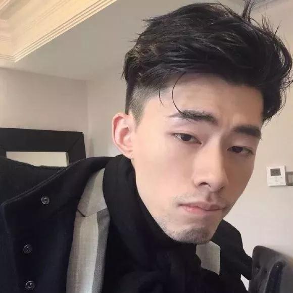 今天可以剪头发吗，一场关于发型、心情与生活决策的探索，今日发型变革之旅，心情、决策与发型选择探索