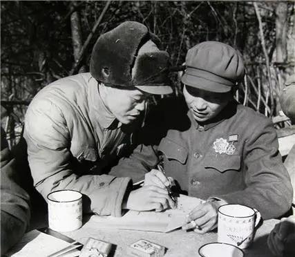 电影血战长津湖，冯小刚导演的历史情怀与影像震撼，冯小刚导演血战长津湖，历史情怀与影像震撼的交融