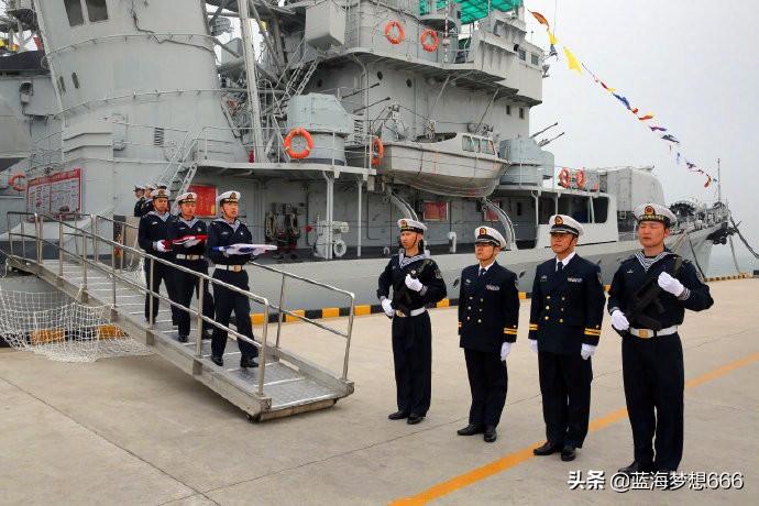 揭秘中国海军的杰出力量，052C型驱逐舰配置详解，揭秘中国海军的杰出力量，052C型驱逐舰深度解析