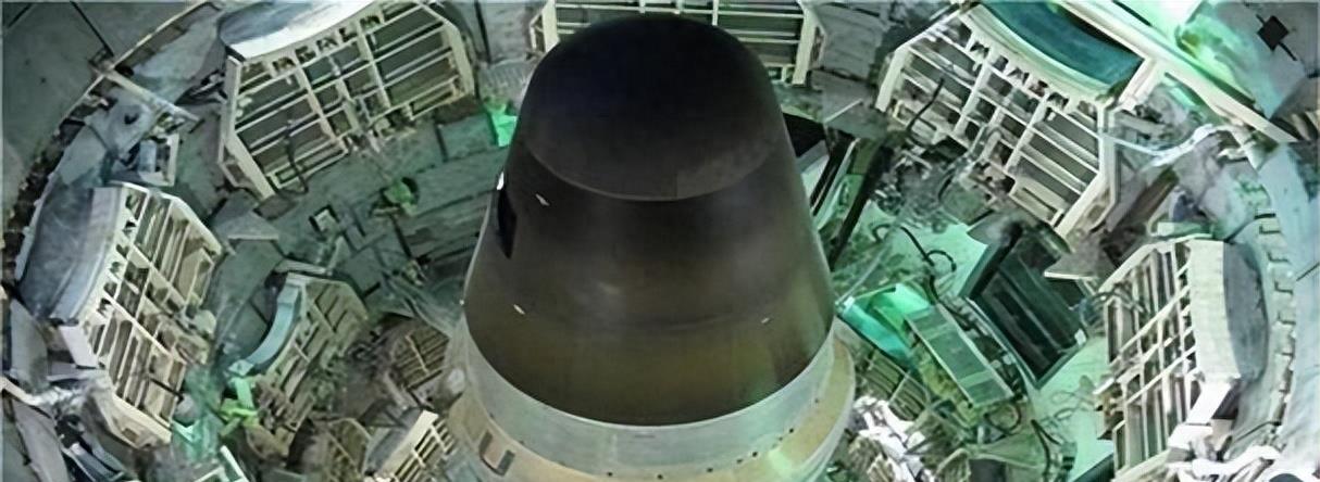第四代核武器视频，揭示未来战争形态的神秘面纱，揭秘第四代核武器，揭开未来战争形态的神秘面纱