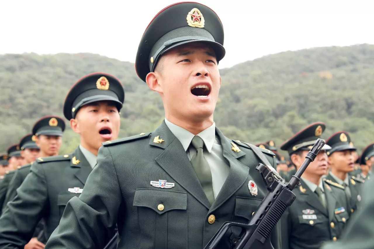 军歌与钢枪，音乐中的力量与荣耀，军歌与钢枪，音乐中的力量与荣耀之歌