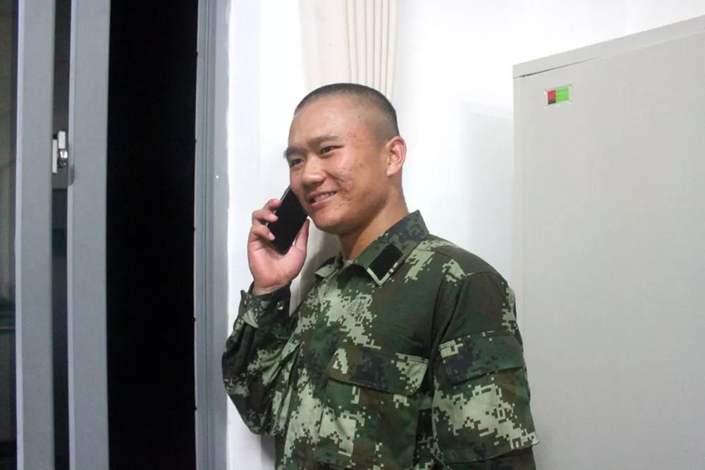 丁晓兵的成长经历，从平凡到卓越，丁晓兵，从平凡到卓越的奋斗历程