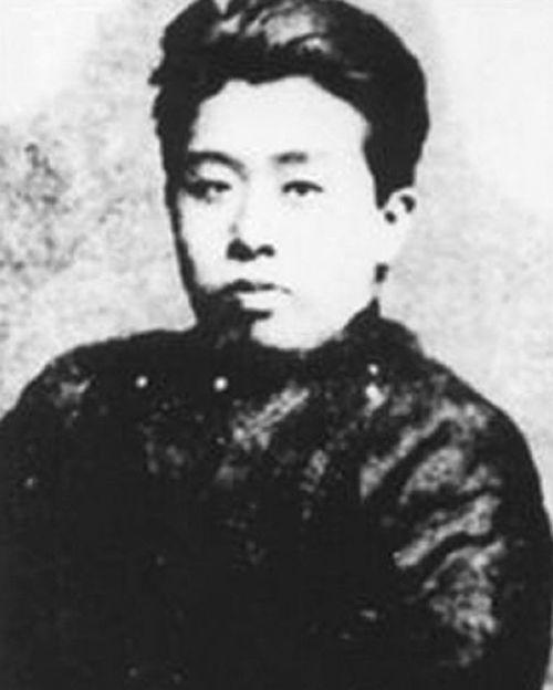 辽宁舰参谋长的级别解析，辽宁舰参谋长的级别详解