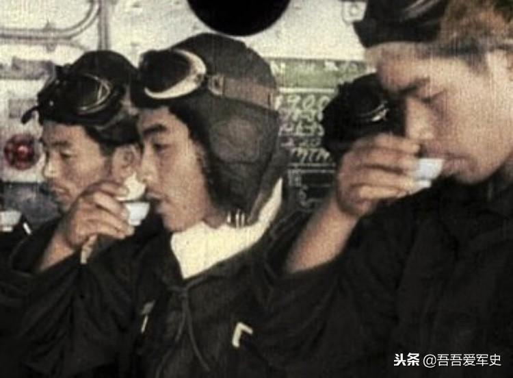 航空母舰酒，海空领域的独特韵味与酒文化的完美结合，航空母舰酒，海空魅力与酒文化的独特融合