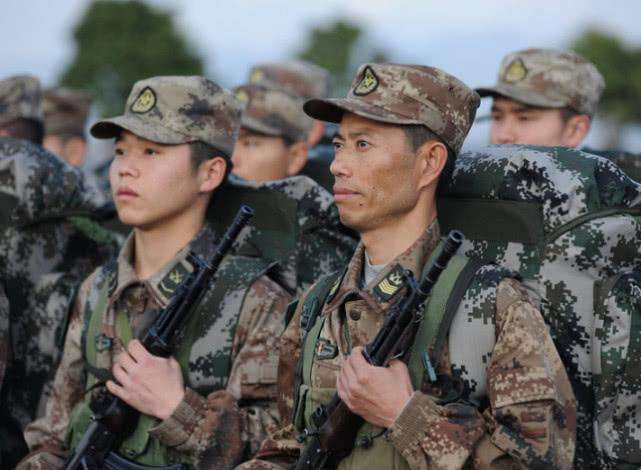 十年兵在部队的卓越表现与深远影响，十年军旅卓越表现与深远影响力