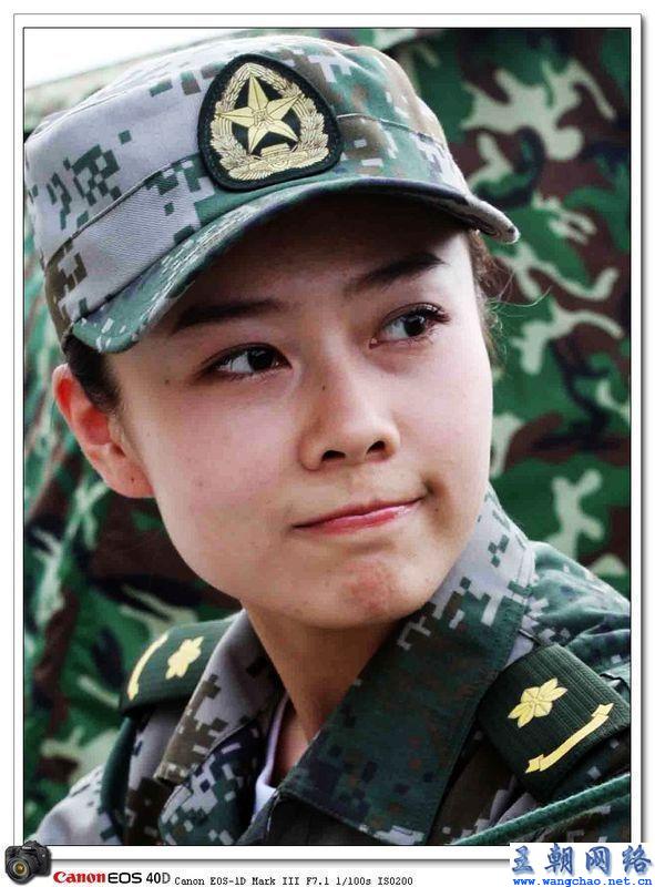 中国最漂亮女解放军图片，展现新时代巾帼英雄的风采，新时代巾帼英雄风采，中国最美女解放军图片展示