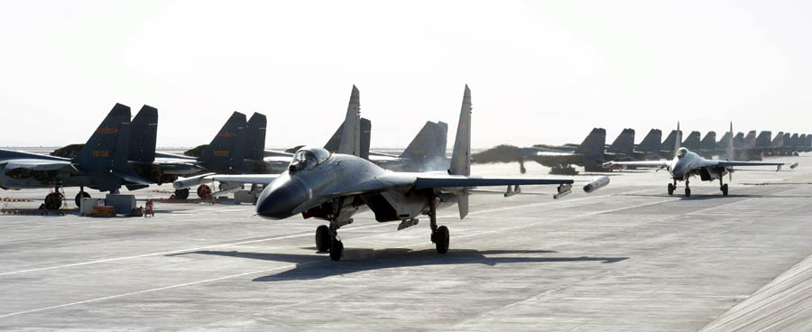 J10与J11的空战，空中力量的较量与博弈，J10与J11的空战，空中力量的博弈与较量