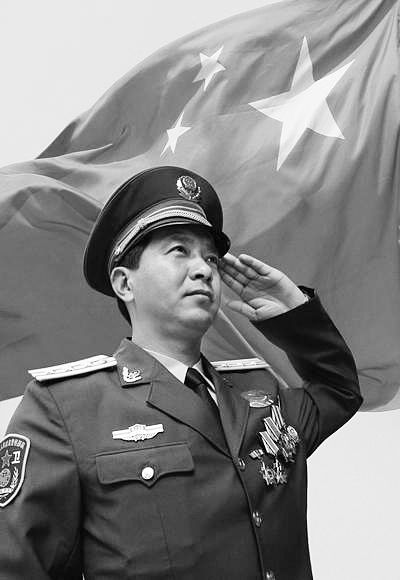 丁晓兵，勇毅笃行的时代先锋，丁晓兵，勇毅笃行的时代先锋典范