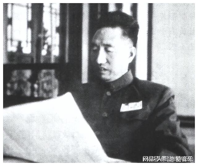 新中国第一任总参谋长名单及其历史贡献，新中国第一任总参谋长及其历史贡献概览