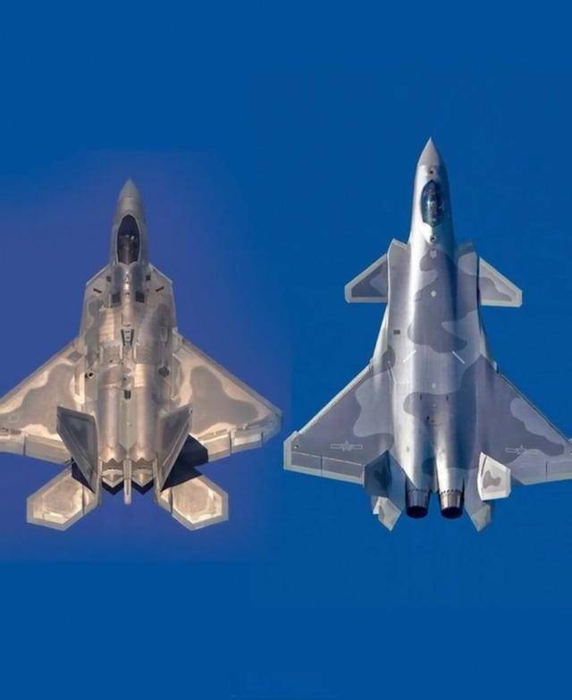 歼-20与F-22，谁更大？深度解析与对比，歼-20与F-22战机尺寸对比，深度解析与探讨谁更强大？