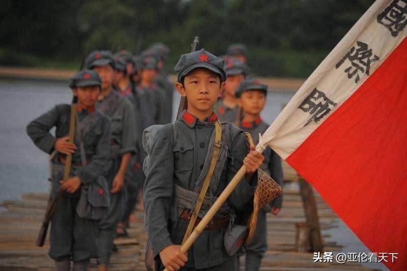 俄罗斯阅兵与苏维埃进行曲，历史的交响与时代的颂歌，俄罗斯阅兵与苏维埃进行曲，历史交响与时代颂歌的同框时刻