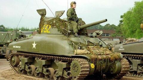 战争雷霆中的虎式与谢尔曼，一场战术对决，虎式与谢尔曼，战争雷霆中的战术对决