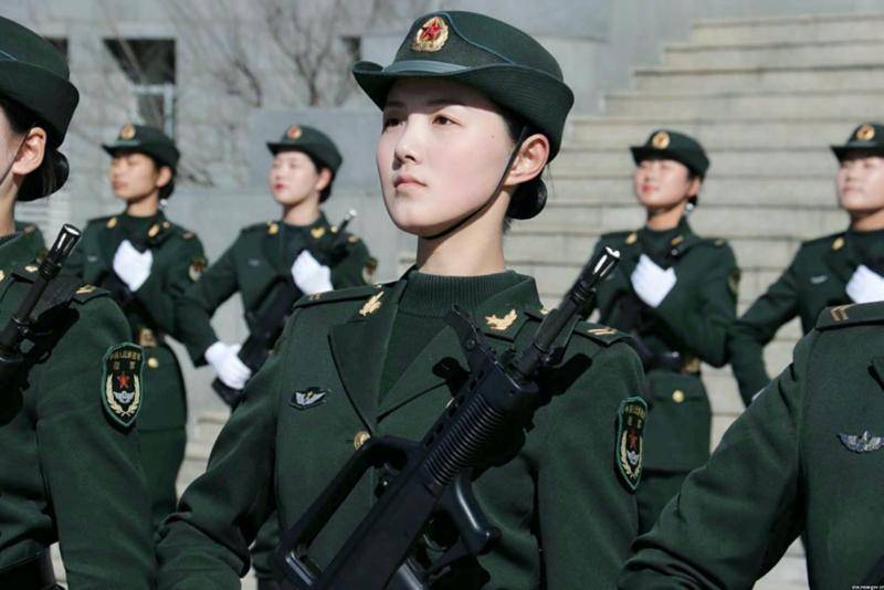 中国女仪仗女军官单人照片，展现新时代女性的风采与力量，中国女仪仗女军官单人照，新时代女性的风采与力量展示