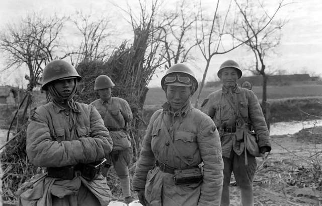 美国普通士兵单兵装备概览，美国普通士兵单兵装备全景解析