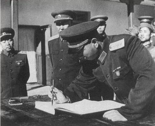 中国人民志愿军，司令员兼政治的伟大力量，中国人民志愿军，司令员兼政治的伟大力量闪耀战场