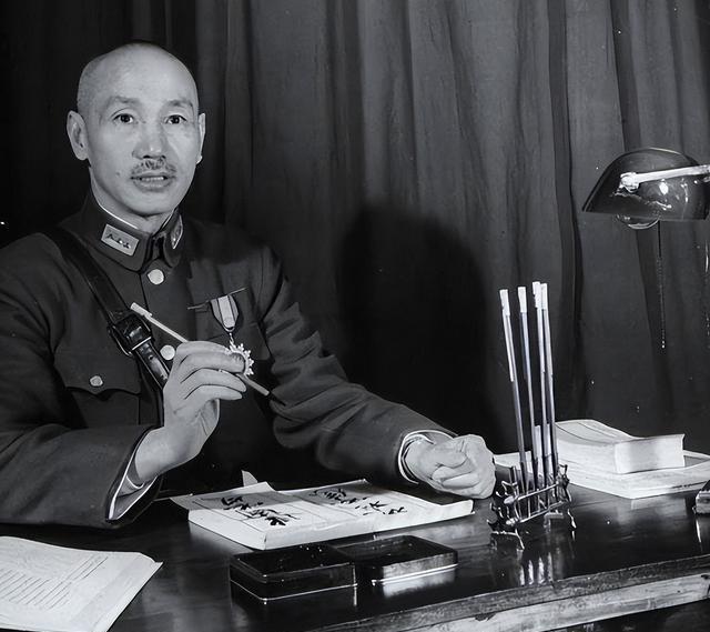 国民党中将张权，一生功过，历史见证，国民党中将张权，一生功过，历史见证下的传奇人生