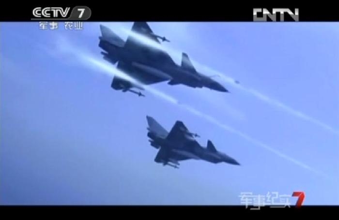 歼-10座舱高度，现代战机飞行员的工作环境，歼-10座舱高度揭秘，现代战机飞行员的工作环境探究