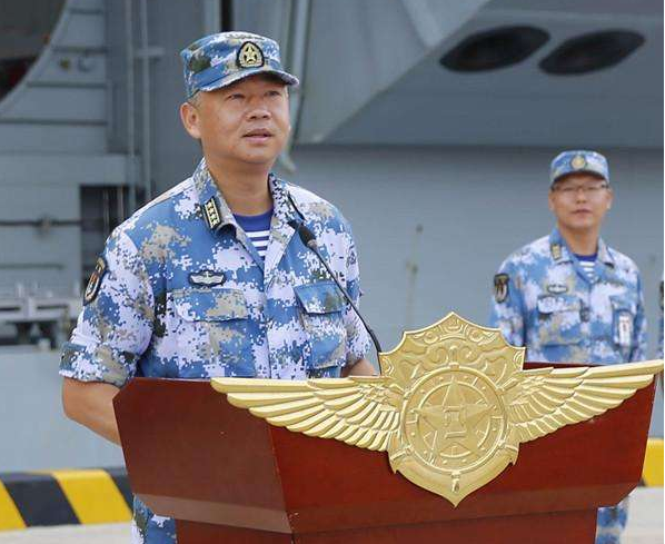 辽宁号航空母舰舰长军衔，荣耀与责任，辽宁号航空母舰舰长，荣耀与责任的军衔之路