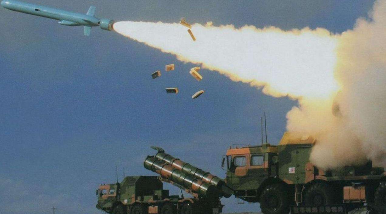 鹰击长空，鹰击62反舰导弹的射程与威力，鹰击长空，鹰击62反舰导弹的射程与强大威力揭秘