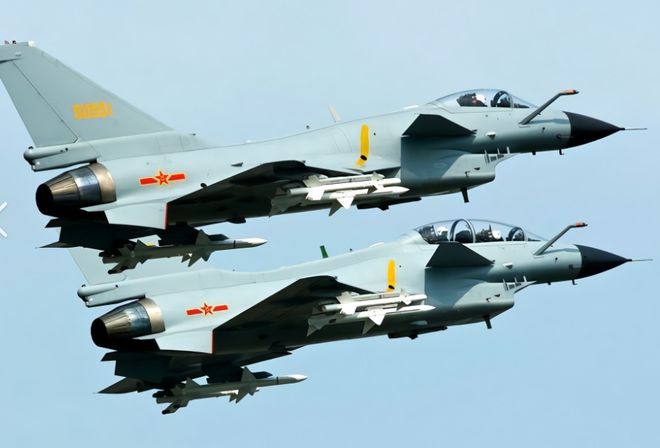 歼八甲，中国空军的骄傲，歼八甲——中国空军的荣耀之刃