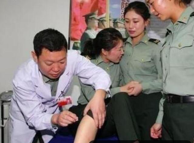 女生当兵需要光溜溜检查吗？探讨征兵过程中的个人隐私与尊重，女生征兵过程中的隐私保护与尊重议题，是否需要光溜溜检查？