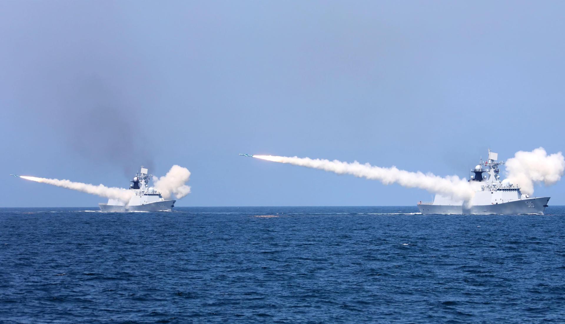 中国海军新一代战舰，054A与052型护卫中华海洋强国梦，中国海军新一代战舰，054A与052型护卫海洋强国梦