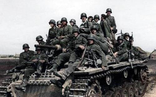 揭秘1975年制步兵师，历史沿革与战术特点，揭秘，1975年步兵师的历史沿革与战术特点