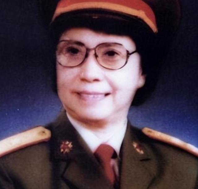 将军军衔与荣誉之花，探寻军衔标识中的独特象征，将军军衔与荣誉之花，军衔标识中的独特象征探寻