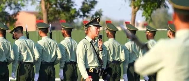 盛世正步，2019国庆大阅兵中的步伐展示，盛世正步，2019国庆阅兵步伐展示风采