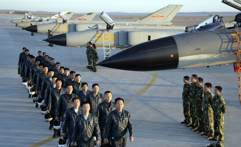 央视歼-10D，揭示中国空军现代化进程的尖端战力，央视歼-10D展示中国空军现代化尖端战力