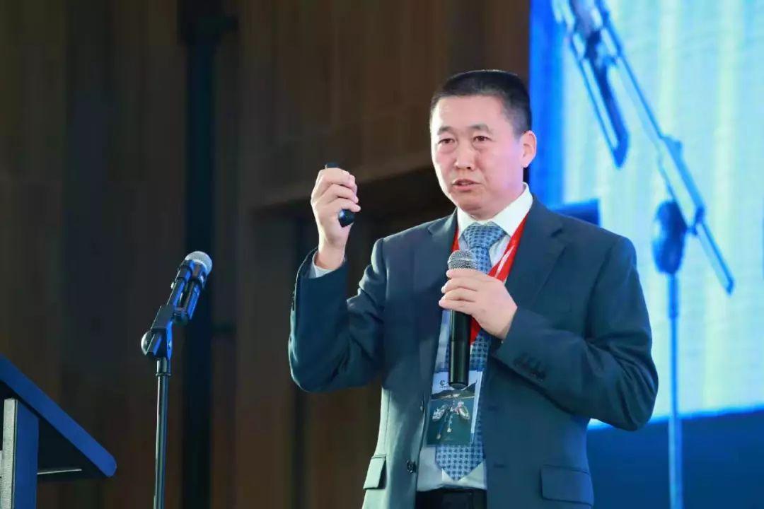 探索未来，2025新奥正版资料的免费提供之路，探索未来，免费获取2025新奥正版资料的途径