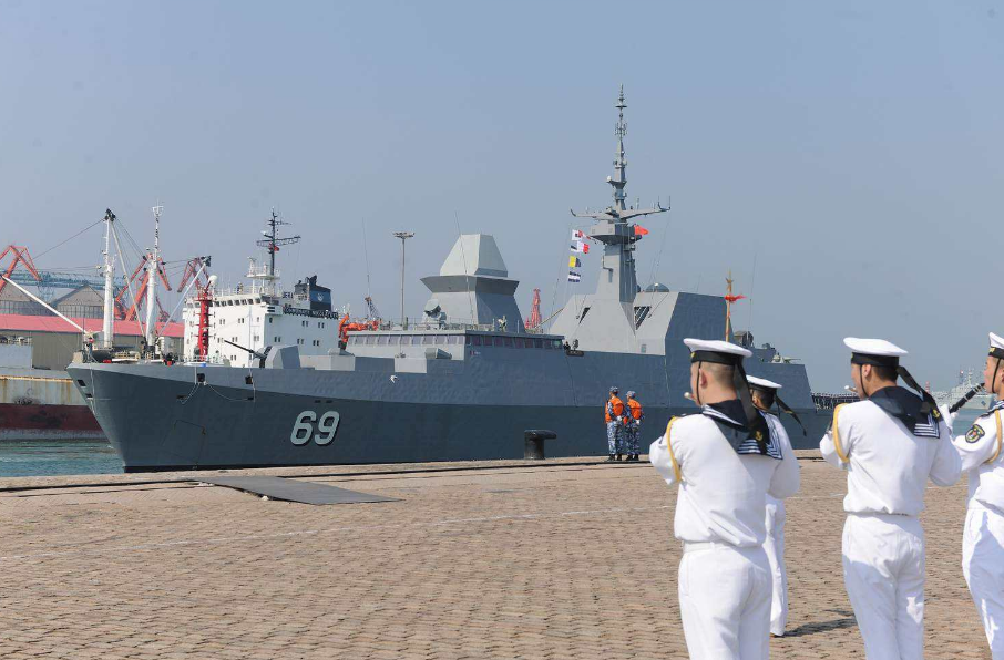 海军706号舰，新时代的海上卫士，海军706号舰，新时代海上卫士的骄傲