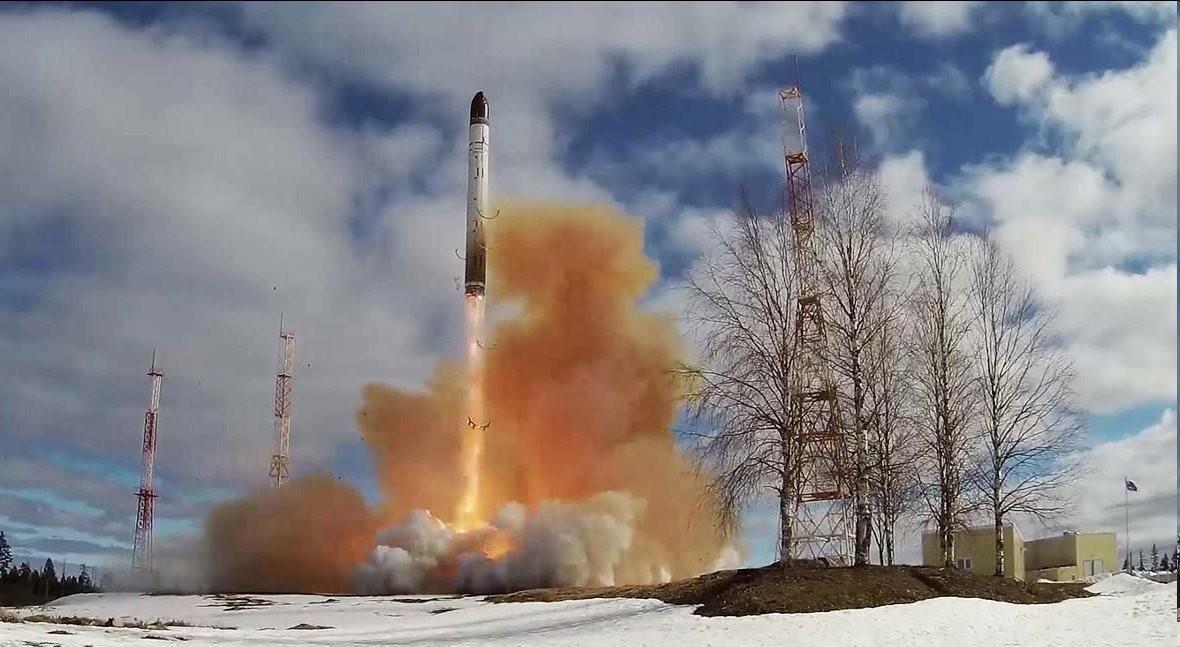 中国导弹白杨，力量与智慧的结晶，中国导弹白杨，力量与智慧的象征