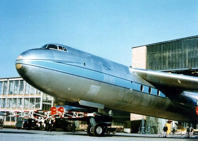 JU-287轰炸机，二战中的空中巨兽，JU-287轰炸机，二战空中巨兽的传奇故事