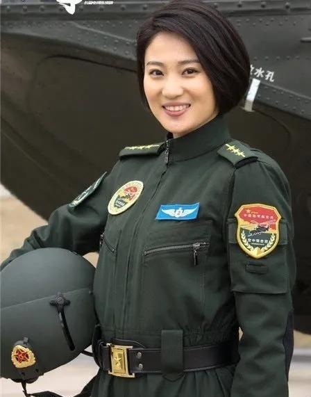 中国女特种兵便衣照片，展现力量与柔美的独特魅力，中国女特种兵便衣风采，力量与柔美的独特魅力展示