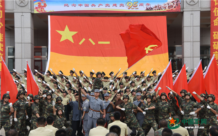 中国人民解放军军旗确立的历史意义与影响，中国人民解放军军旗确立的历史意义与深远影响力