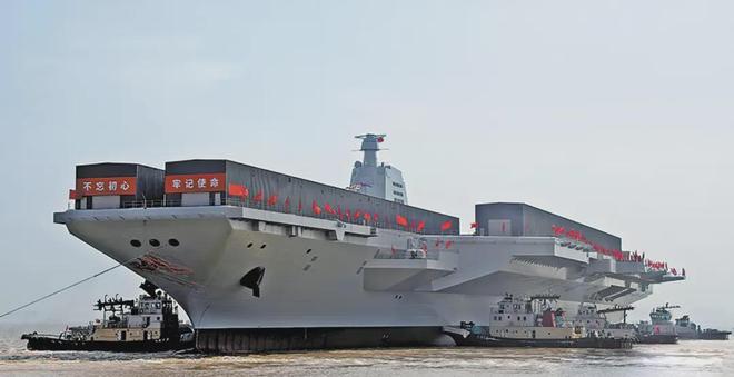 我国航空母舰的尺寸与实力概述，中国航空母舰尺寸与实力概览