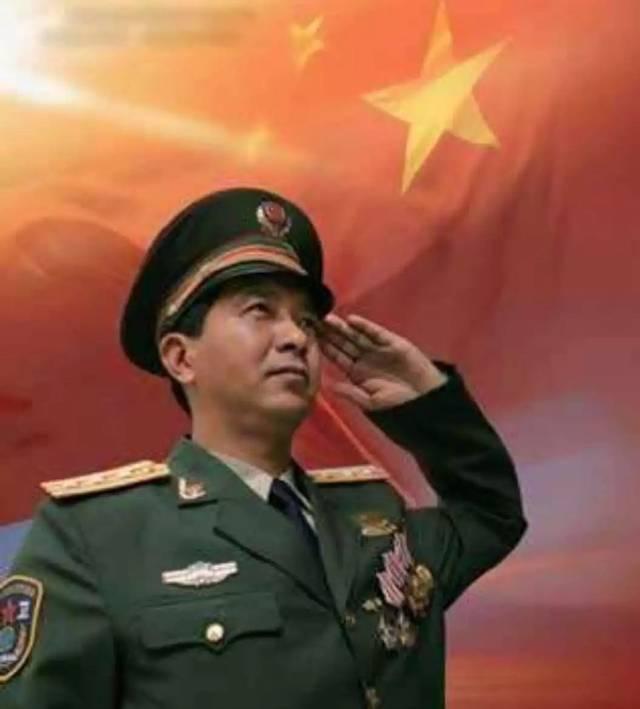 独臂英雄丁小兵的故事，坚韧不拔，铸就传奇人生，独臂英雄丁小兵，坚韧铸就传奇人生