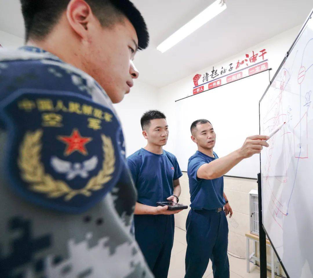 南部战区空军所在城市探析，南部战区空军所在城市深度解析