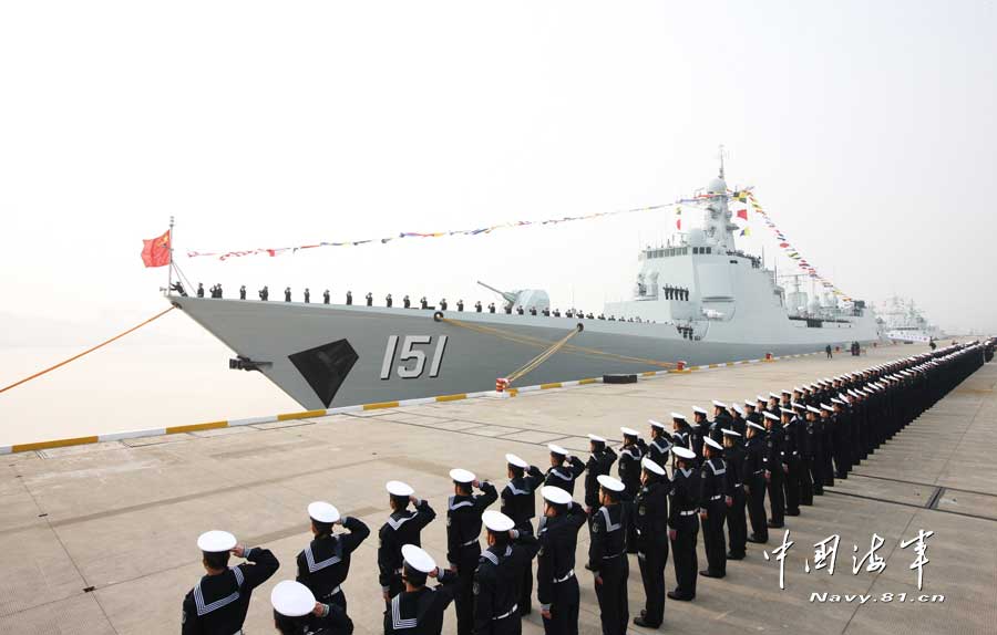 中国海军编队防空的新里程碑，052C型导弹驱逐舰的亮相，中国海军编队防空新里程碑，052C型导弹驱逐舰亮相亮相