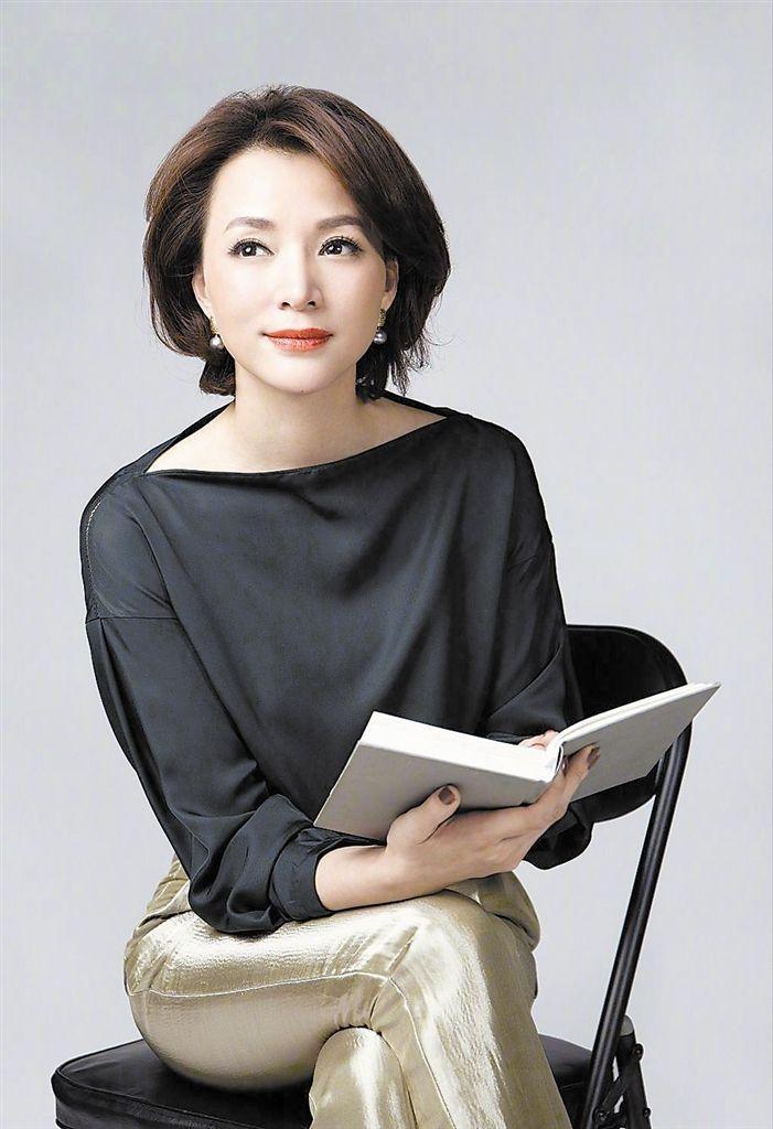 央视女主持人漂亮排名，美丽与智慧并存的风采，央视女主持人美貌与智慧并存的风采排名