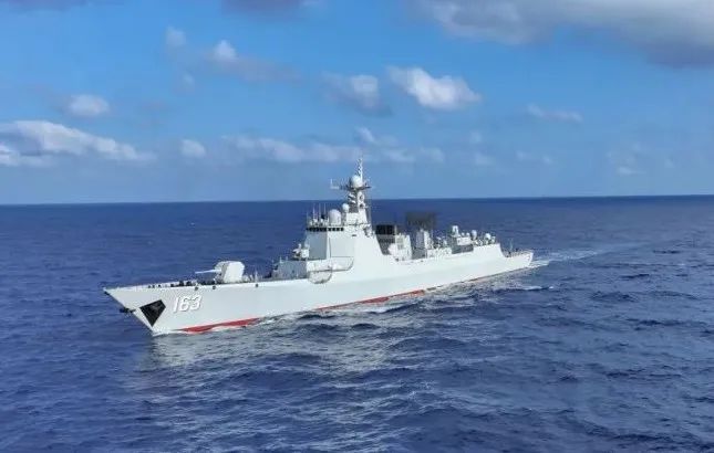 海军071登陆舰，中国海军力量的重要支柱，中国海军力量之重要支柱，海军071登陆舰