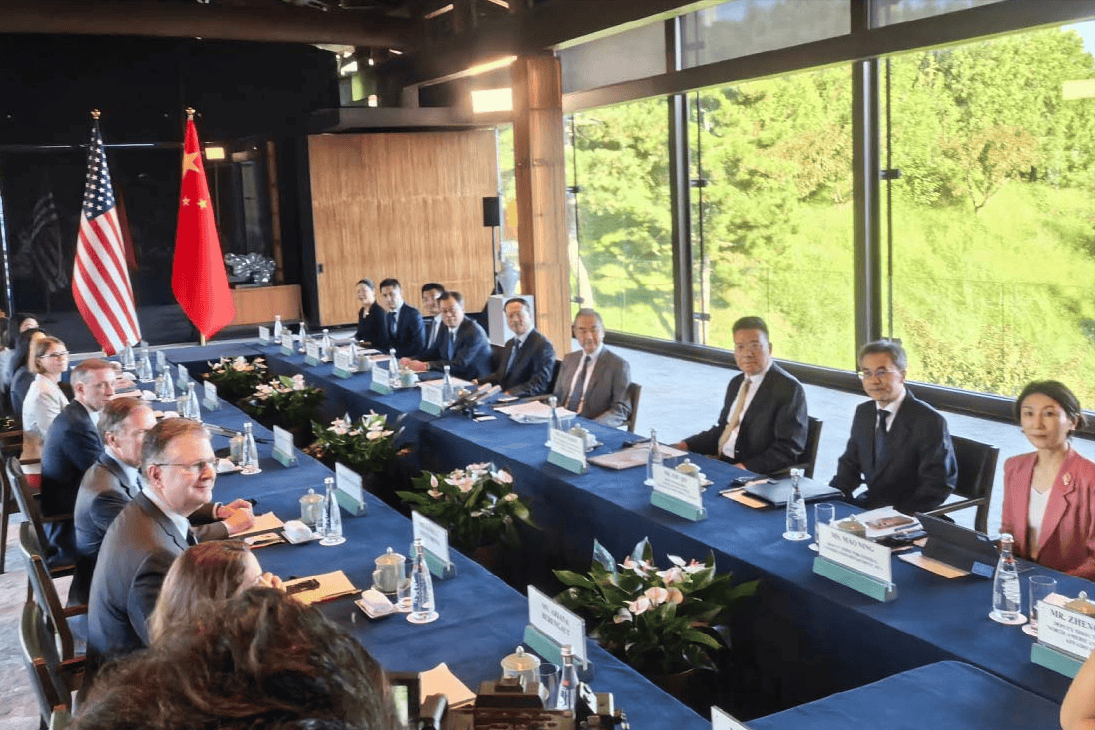中美会谈震惊全球的反应，重塑全球格局的契机与挑战，中美会谈，重塑全球格局的契机与挑战与全球反应震动之际