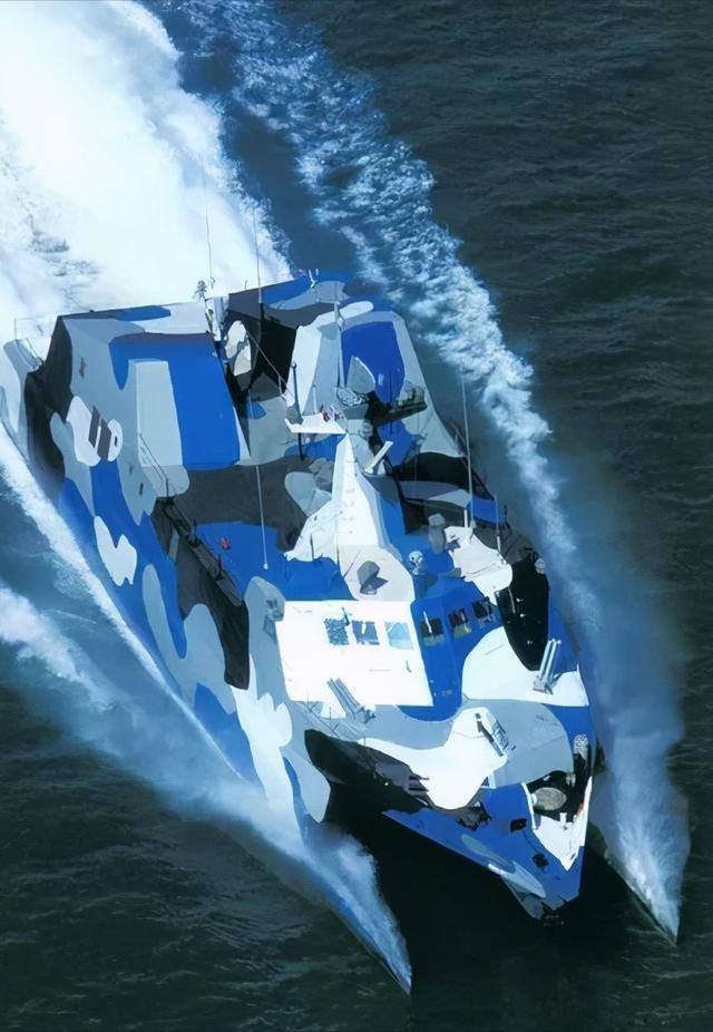 航空母舰，揭秘舰体尺寸之谜，揭秘航空母舰的舰体尺寸之谜