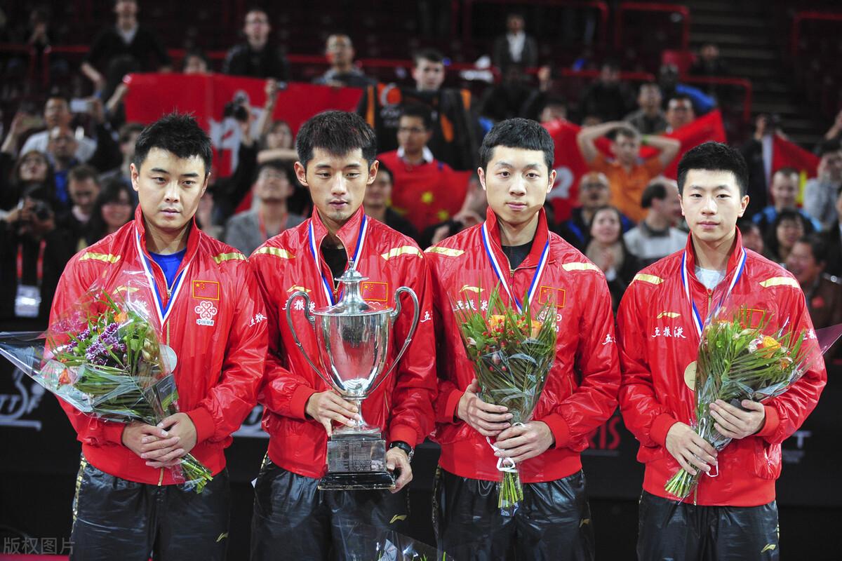 红旗飘飘，盛世新篇——记2019国庆大阅兵中的红旗-16，红旗-16在盛世新篇中的壮丽展示——记2019国庆大阅兵风采