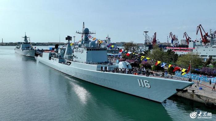 海军成立纪念日舰艇开放活动开启，展示力量，共筑海洋强国梦，海军成立纪念日舰艇开放活动启幕，展示力量，共筑海洋强国梦