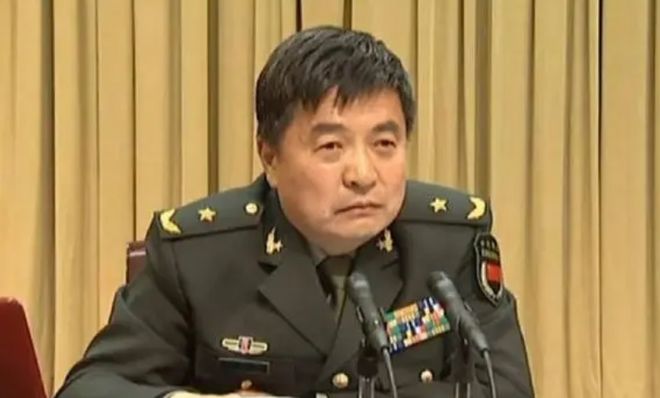 火箭军司令员儿子，传承与担当，火箭军司令员之子，传承军魂，担当重任