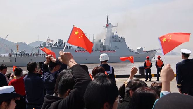 淄博舰、荆州舰与千岛湖舰，中国海军力量的缩影，中国海军力量缩影，淄博舰、荆州舰与千岛湖舰的骄傲之旅