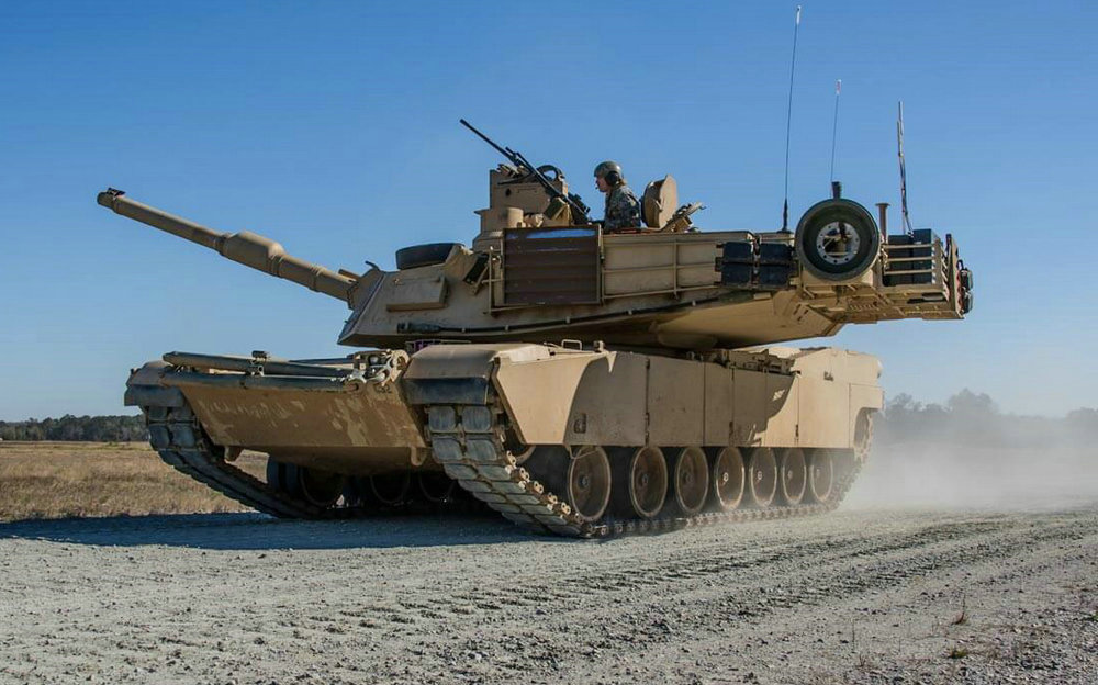 VT4与M1A2，两款主战坦克的对比研究，VT4与M1A2主战坦克对比研究分析